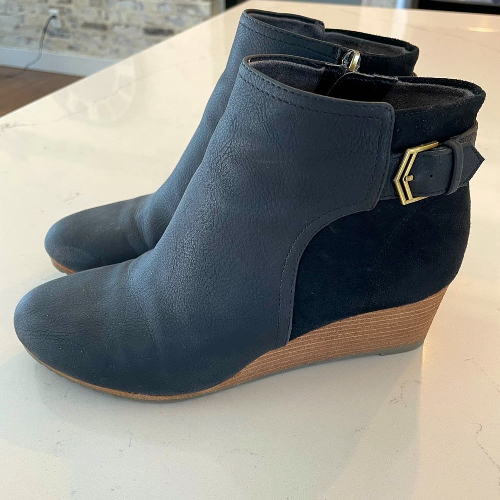 Dr. Scholls Black Wedges